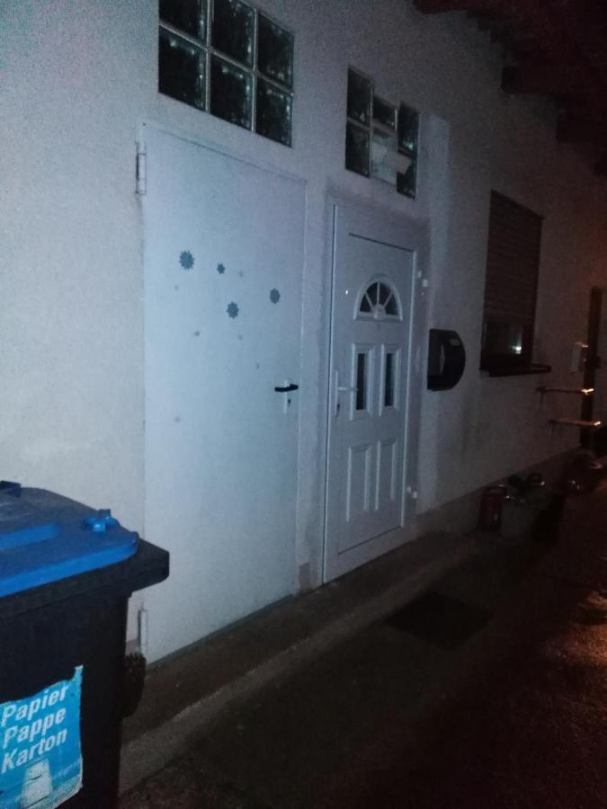 Studiowohnung, Neu Renoviert, Zentrale Lage Appartement Sarrelouis